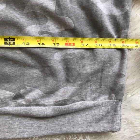 Cameo Sweatshirt Hoodie - Picture 6 of 8